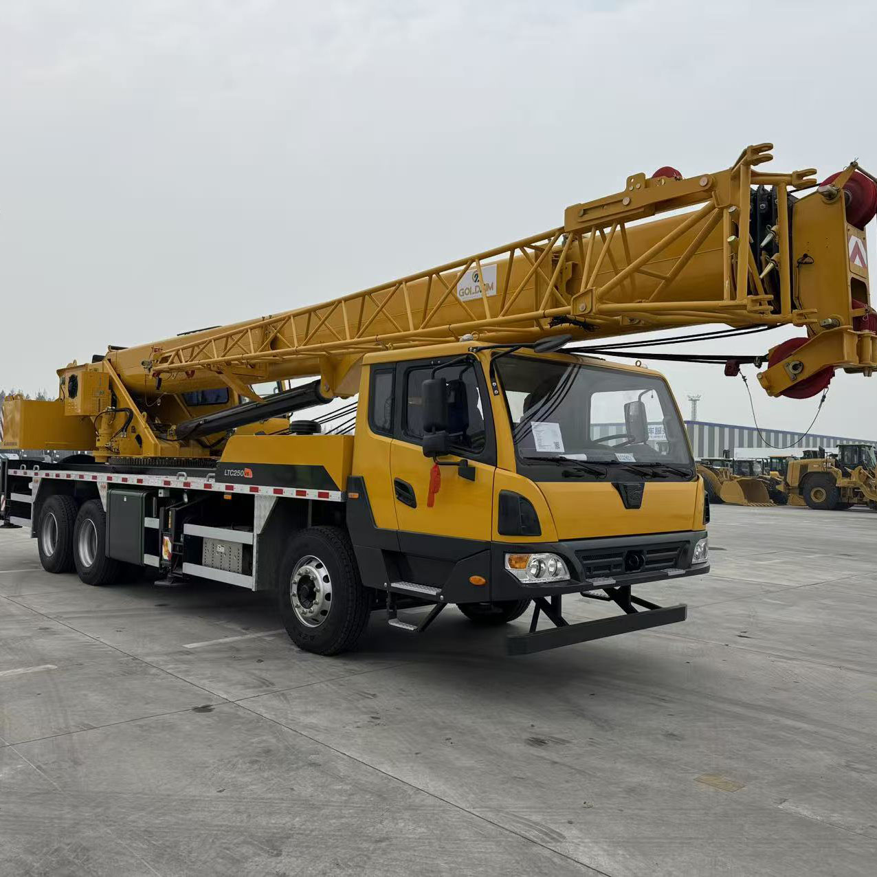 LIUGONG LTC250V5 Lifting Machinery Truck Crane - 01_70ec7c5e49189a092b9b706731b3a448.jpg