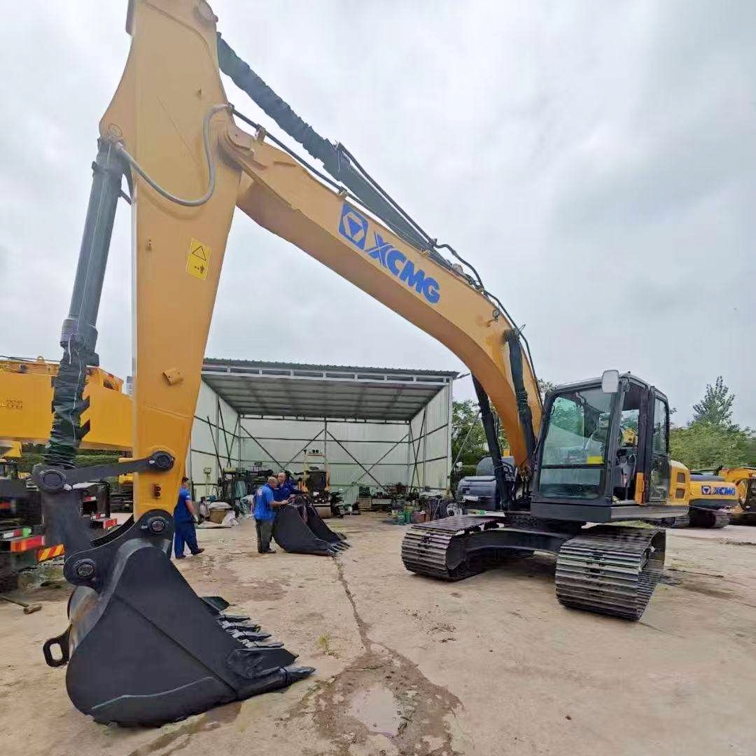 XCMG XE215G Earthmoving Machinery Crawler Excavator - 01_f82b36af29841aa8b642bccf4339db49.jpg