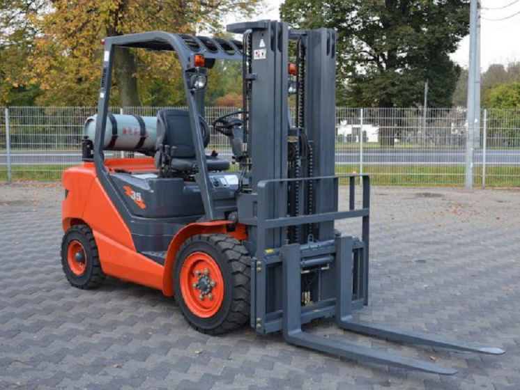 LONKING FD35T Logistics Machinery Forklift - 02_718250621714603c97184edf99743c9f.jpg