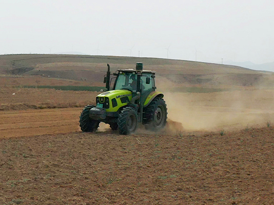 ZOOMLION RS1604 Agricultural Machinery Farm Tractor - 03_7adab394a563f10a08cb339c359f42b6.jpg