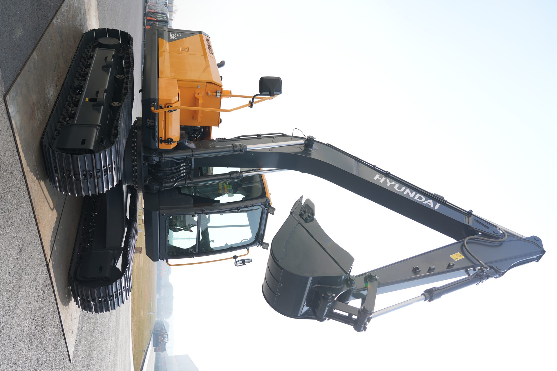 HYUNDAI HX135G Earthmoving Machinery Crawler Excavator - 03_dfe000d99d3ecc876ec47c81aed07ea1.jpg