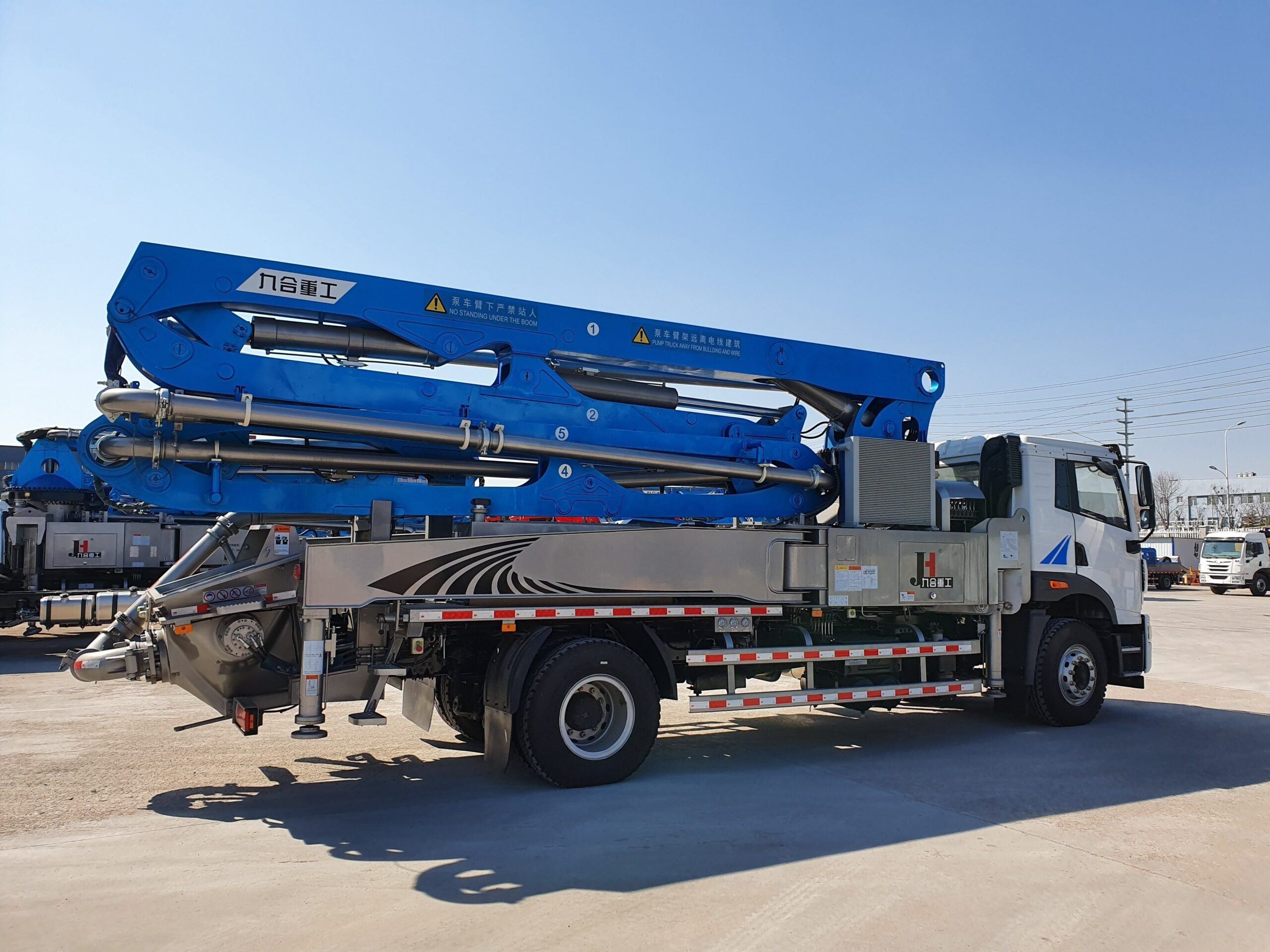 JIUHE  FAW/HOWO 4X2 Lifting Machinery Truck Mounted Crane - 04_b36a012d04368cfb669248de02b19701.jpg