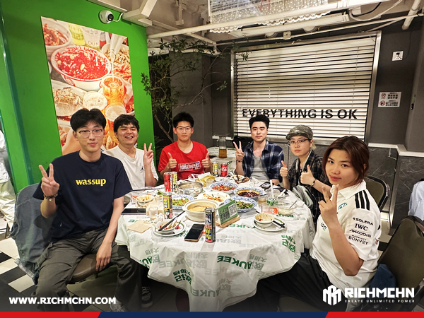 Lonchain Group Holds Team-Building Gathering to Strengthen Team Spirit