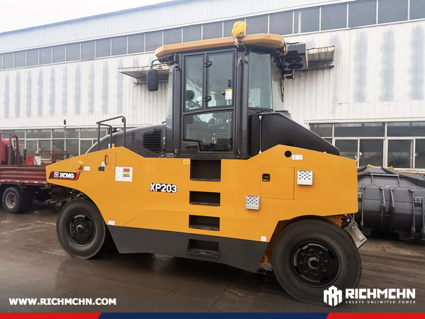 Nigeria - 1 Unit XCMG XP203 Road Roller