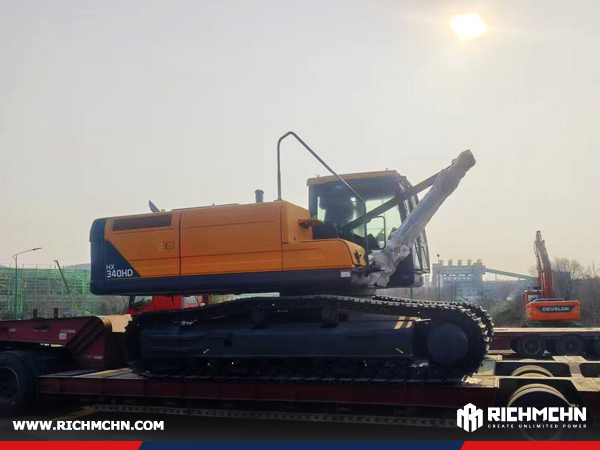 Algeria - 1 HYUNDAI HX340HD Crawler Excavator