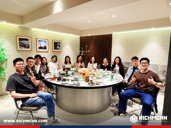Lonchain Group Holds Team-Building Gathering to Strengthen Team Spirit