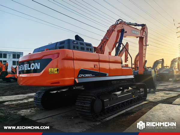 Ethiopia - 2 Units DEVELON DX360LCA-7B Crawler Excavators