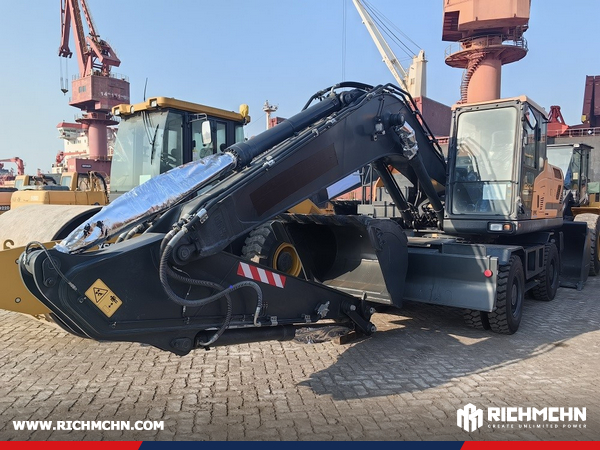 Algeria - 1 Unit HYUNDAI HW210 Wheel Excavator