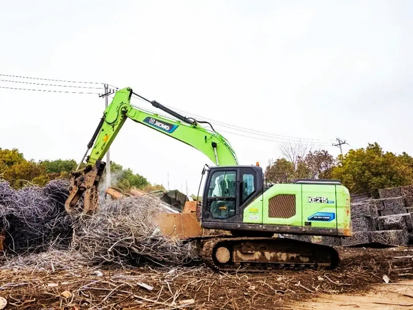 XCMG Builds a Greener Future with New Energy Excavators