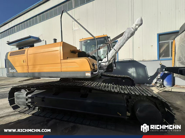 Algeria - 1 HYUNDAI HX340HD Crawler Excavator