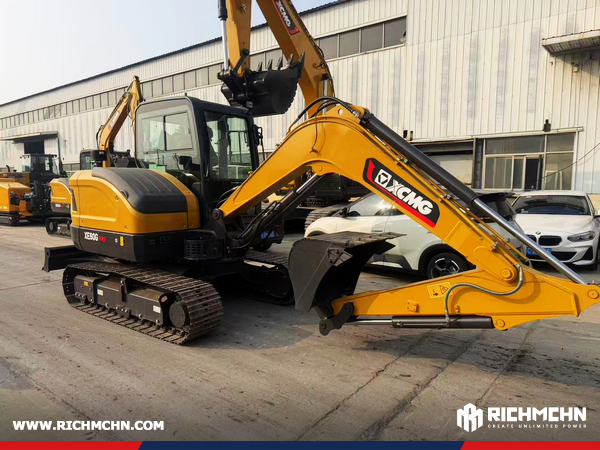 Marshall Islands - 1 Unit XCMG XE60G PRO Crawler Excavator & 1 GR165 Motor Grader