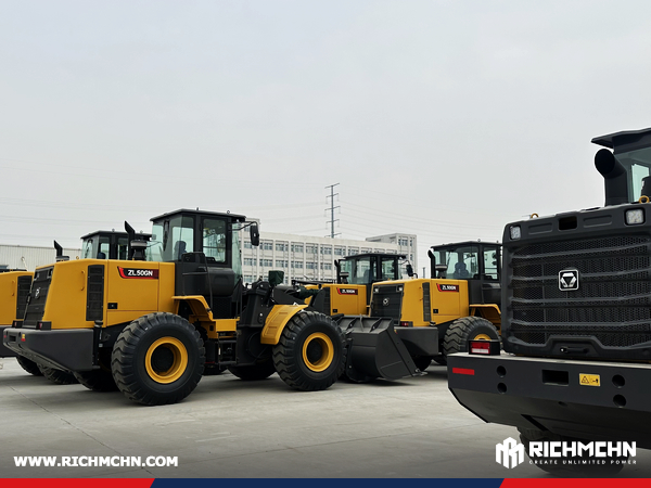 China Clients Visited XCMG Factory