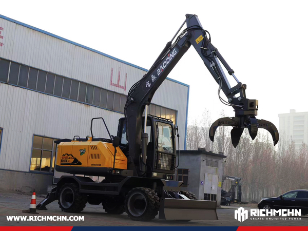 Paraguay - 1 Unit BAODING BD95W Wheel Excavator & 1 HELI CPCD25 Diesel Forklift