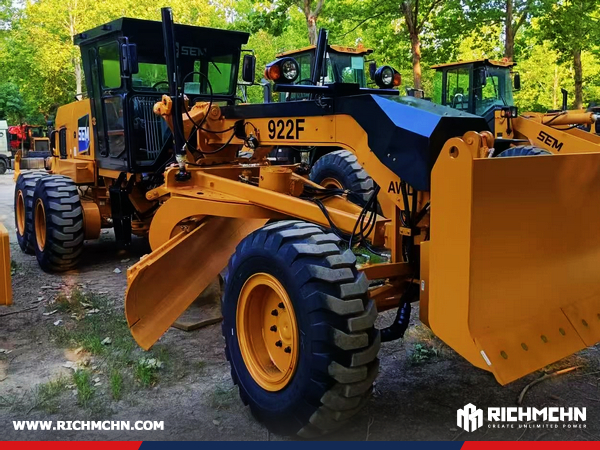 Russia - 1 Unit LIUGONG 922F Crawler Excavator