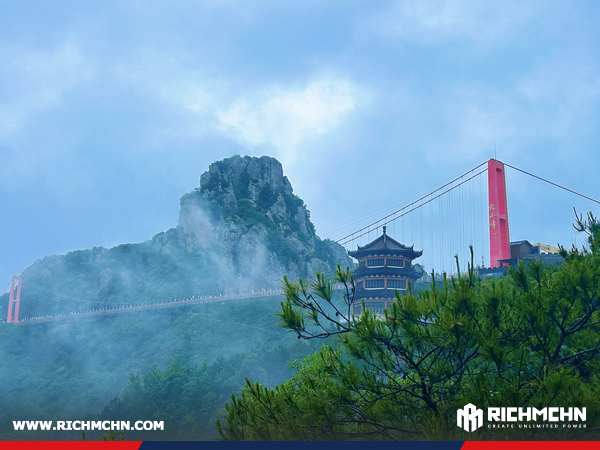 Lonchain Group Team Enjoys Coastal Retreat in Xiangshan