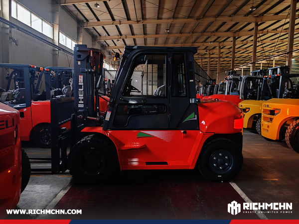 Angola - 1 Unit HELI CPCD70 Diesel Forklift