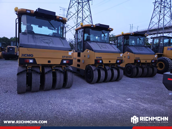 Algeria - 1 Unit XCMG XP203S Road Roller